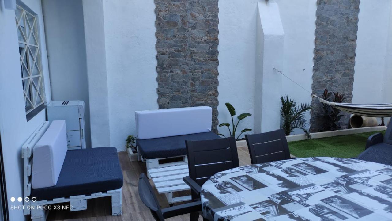 Malvarosa Beach Private Garden Lejlighed Valencia Eksteriør billede